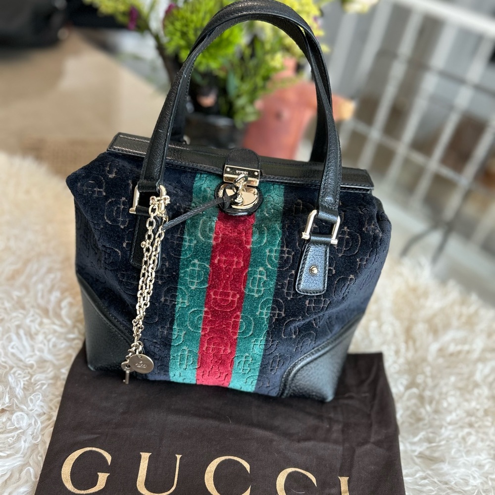 Gucci Velvet Treasure Boston Small Satchel. Gorgeous bag